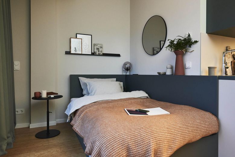 Schöne, vollmöblierte 1-Zimmer-Wohnung in Berlin-Oberschönweide zur Miete – Foto 1