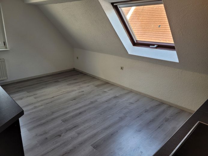 Attraktive 3 - Zimmer - Dachgeschosswohnung in Böhmenkirch – Wohnküche