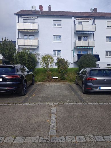 Stellplatz für 1 PKW