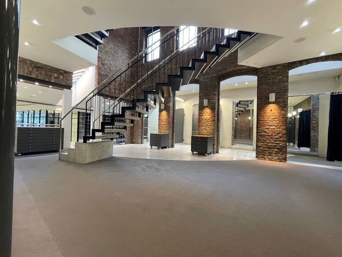 Exklusive(s) Ladenlokal / Einzelhandelsfläche / Büro in der Innenstadt von Mönchengladbach-Rheydt – Foto 15