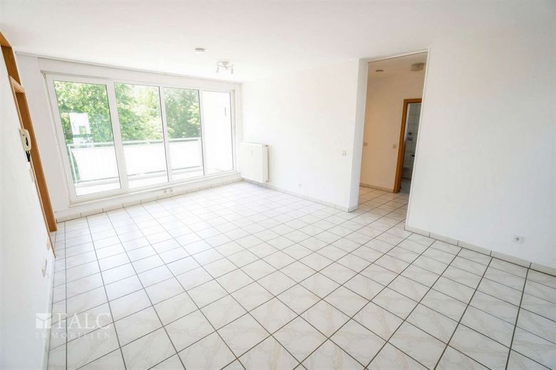 Schöner Wohnen mit 3ZKB in Homburg- Erbach! – Wohnzimmer- Esszimmer