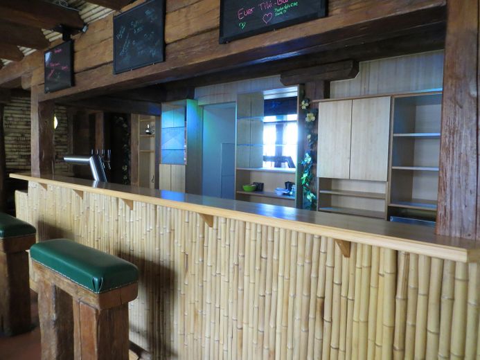 Gastronomie / Cocktailbar zu Verpachten – Gastraum