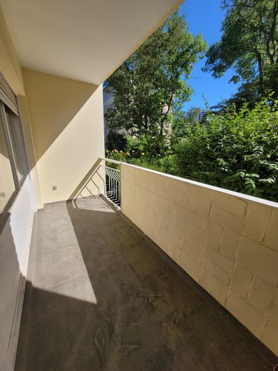 Bezugsfreie helle Wohnung mit Südwestloggia – Foto 8