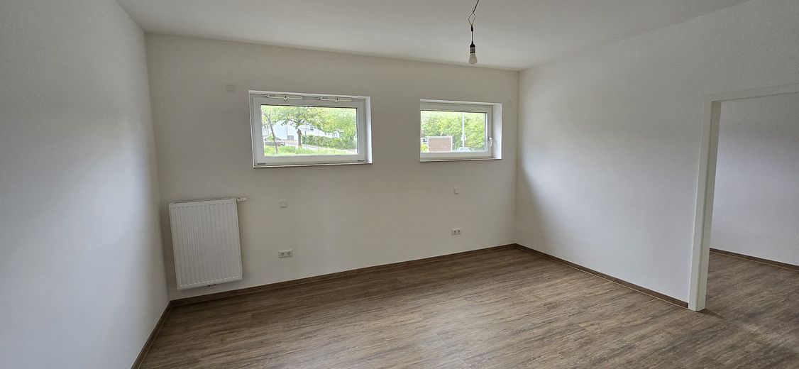 Bonito apartamento de 2,5 habitaciones con terraza y jardín / adaptado para silla de ruedas – Schlafzimmer