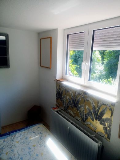 रहना-हाइकिंग-वनस्नान-पादस्नान – Schlafzimmer Rolladen