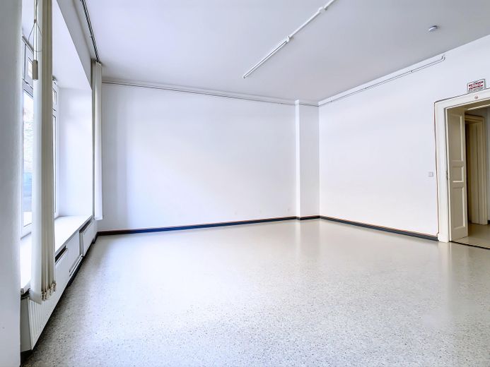 Wohnraum/Verkaufsfläche