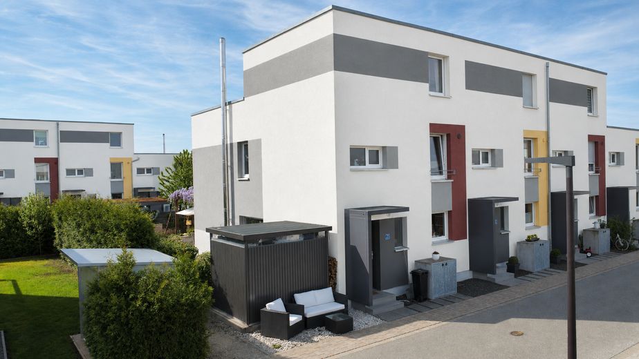 Modernes Reiheneckhaus in familienfreundlicher Wohnlage in Poing – Haus