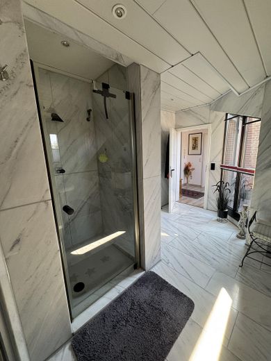 Dusche Badezimmer OG