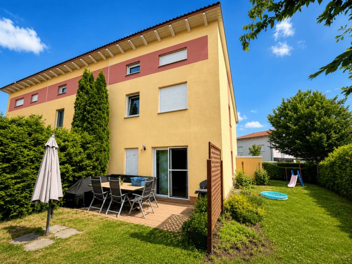 Familienglück! Reihenendhaus mit Garten und 117m² Wohnfläche in ruhiger Siedlung! – Foto 1