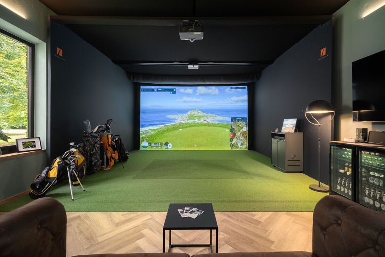 Attraktives Wohn- und Geschäftshaus in Wasserburg – Golfsimulator