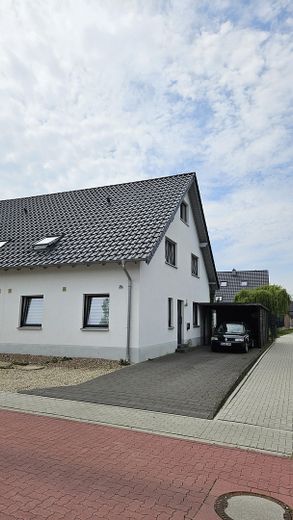 Neuwertige Doppelhaushälfte in Geseke direkt von privat – Foto 1