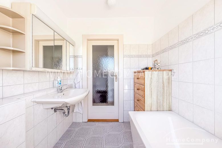 28146 HomeCompany Drezno Umeblowany/Umeblowane Połówka domu bliźniaczego z działką w Dreźnie-Leubnitz-Neuostra maks. 2 osoby – e685664a0031e07381ca3d107252aa5e5c318ec0.jpg