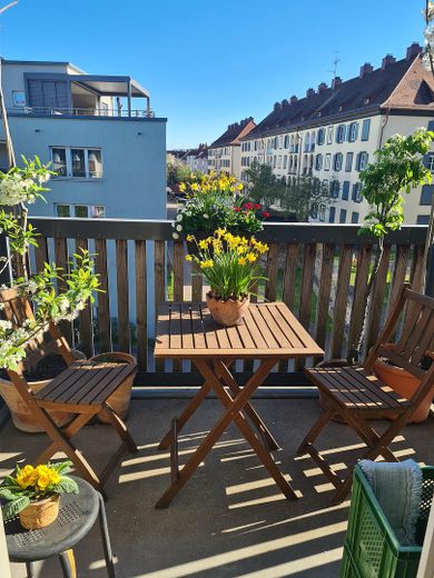 Charmante 3-Zimmer-Eigentumswohnung mit Balkon in zentrumsnaher Stadtlage – फोटो 1