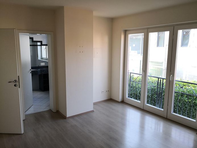 Kronberg’in en iyi konumu, sakin + aydınlık, 6 oda, 3 teras, ankastre mutfak, klima, sauna, FIS otobüs durağı – Masterbedroom