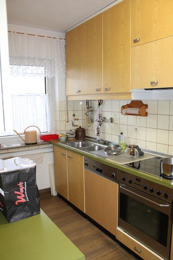 Gepflegtes Zweifamilienwohnhaus in Wilburgstetten mit vielfältigen Nutzungsmöglichkeiten – Küche EG