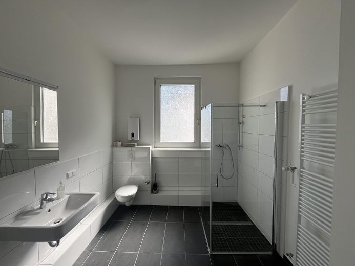 NEU - Badezimmer
