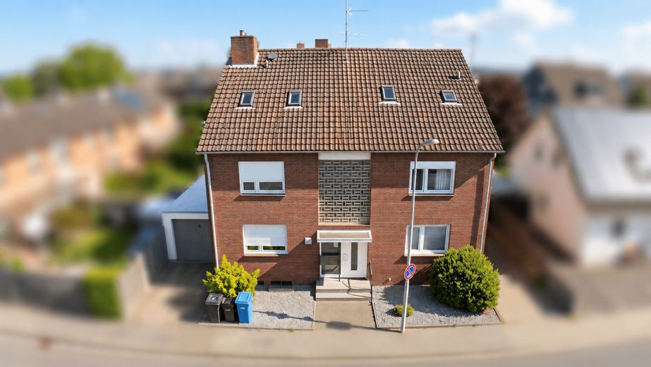 7-Familienhaus in Top-Lage von Leverkusen-Hitdorf - Voll vermietet &amp; über 5 % Rendite – Außenansicht