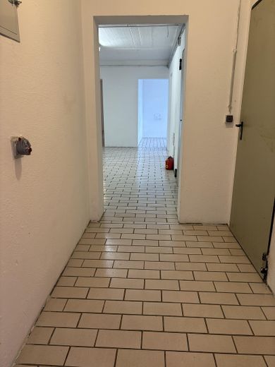 Keller