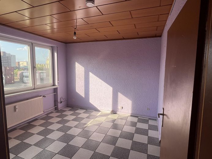4-Zimmerwohnung im urbanen Mannheimer Industriehafen - ideal für studentische und andere WG's – Schlafzimmer 2