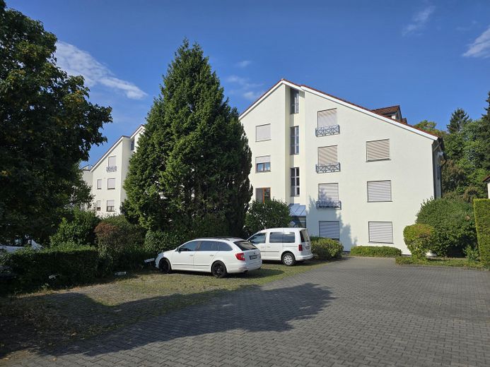 Wohntraum am Bodensee - provisionsfrei – Hauseingang und Stellplatz