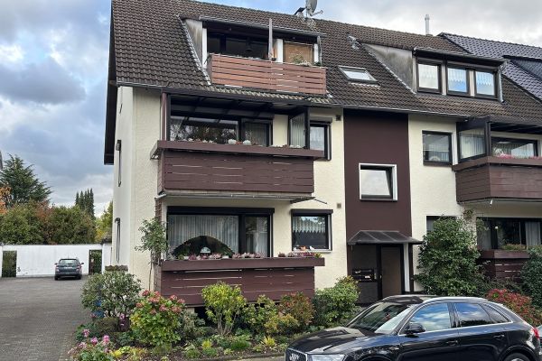 Lichtverwöhnte, toll geschnittene 3,5 Zimmer Maisonette ETW mit Balkon und Garten
