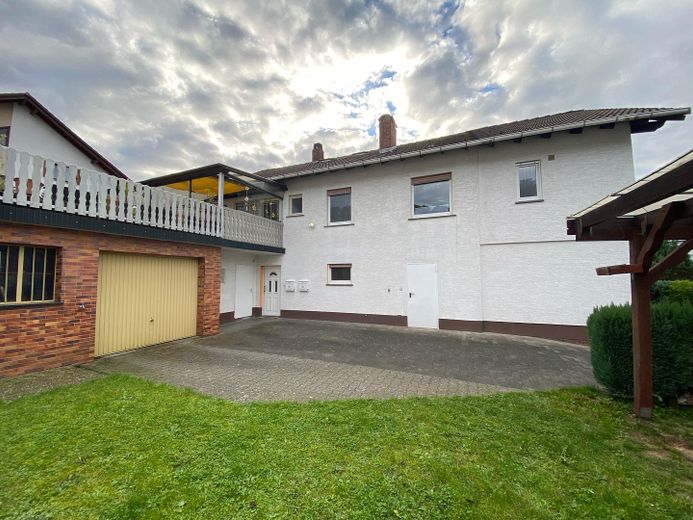 Mehrgenerationhaus (Zweifamilienhaus + 3. Wohnung im Anbau) mit 2 Garagen – फोटो 5