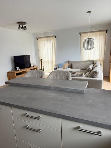 Moderne Neubau-Wohnung für Singles und Paare – Ess- / Wohnbereich