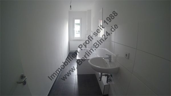 Dachgeschoß+ 3er WG tauglich+ saniert - Mietwohnung – GP --- 30.11.2016 039