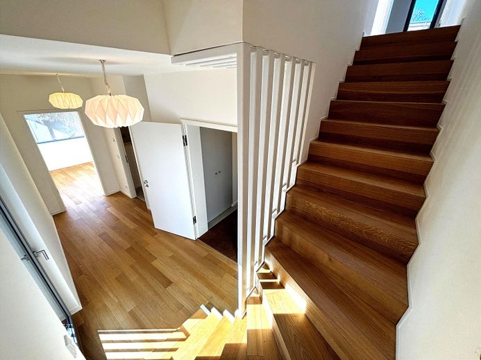 OG Diele und Treppe ins DG