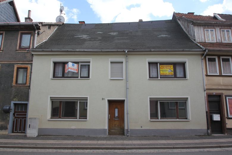 Waltershausen, 2 Familienhaus mit Anbau – Foto 1