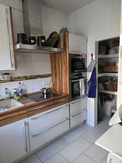 Appartement de 5 pièces entièrement rénové – Photo 4