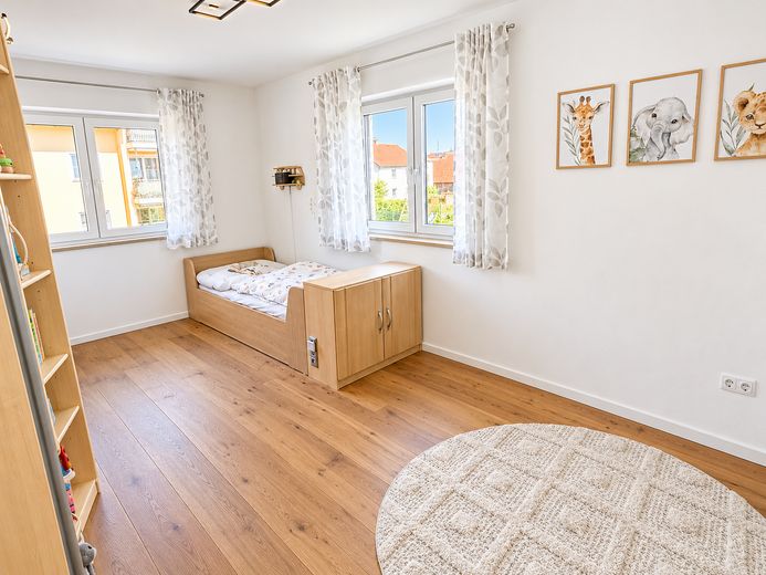 Moderne Doppelhaushälfte in Postau – 137 m² mit Garten, Terrasse & Garage – Foto 15