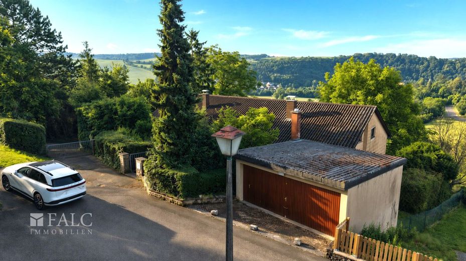 Naturparadies mit Weitblick auf die Stadt! Doppelhaus mit über 4.200 m² Grundstück - FALC Immobilien – Großes Doppelhaus -4.230 m² GR