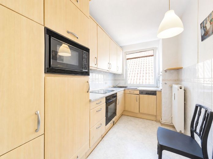 5 Einheiten | Seltene Kapitalanlage direkt am Hafen
von Cuxhaven, Lotsenviertel – 2. Etage Küche Wohnung 2