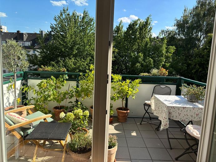 1A Lage- freie Wohnung mit EBK im Vorderen Westen m. Balkon + Garten / 3 ZKB Herkulesstr - Privat – फोटो 1
