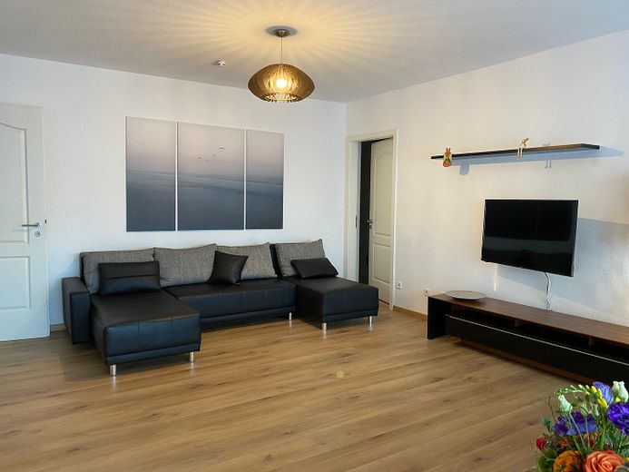 Top Lage  4-Zi. Maisonette mit Dachgarten, klimatisiert! – Wohnzimmer