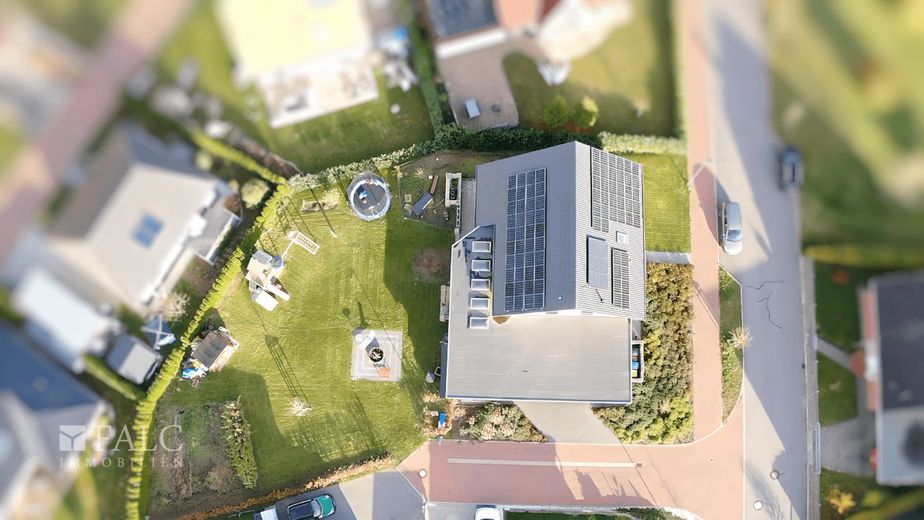***Exklusives Einfamilienhaus mit gehobener Ausstattung*** – Luftbild