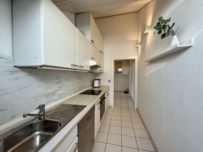 Fröndenberg-Westick: Eigentumswohnung der besonderen Art mit Balkon plus Tiefgaragenstellplatz! – Küche