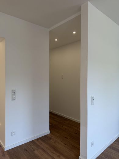 Traumhafte Kernsanierte 2-Zimmer-Wohnung im Herzen von Langenfeld – Foto 6