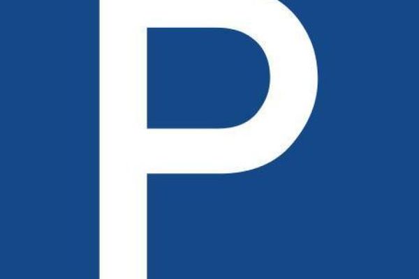 +++TIEFGARAGENSTELLPLATZ + ZENTRUMSNAH + GRAPHISCHES VIERTEL+FREI+KEINE PARKPLATZSUCHE MEHR+