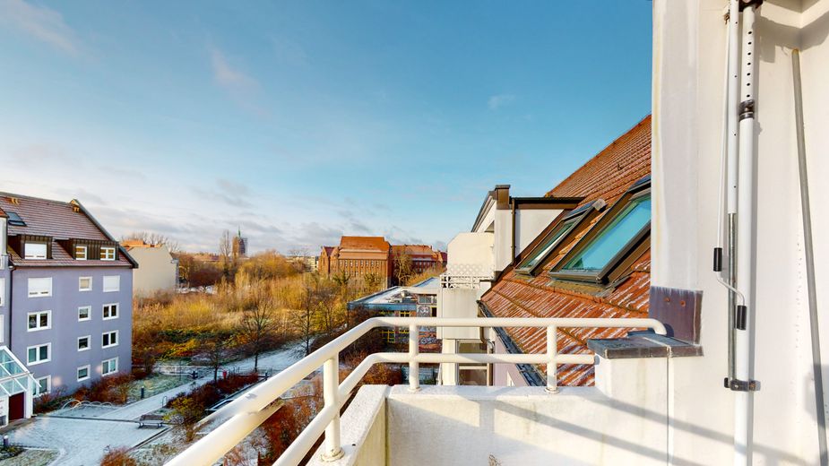 Süd-Balkon / South Balcony