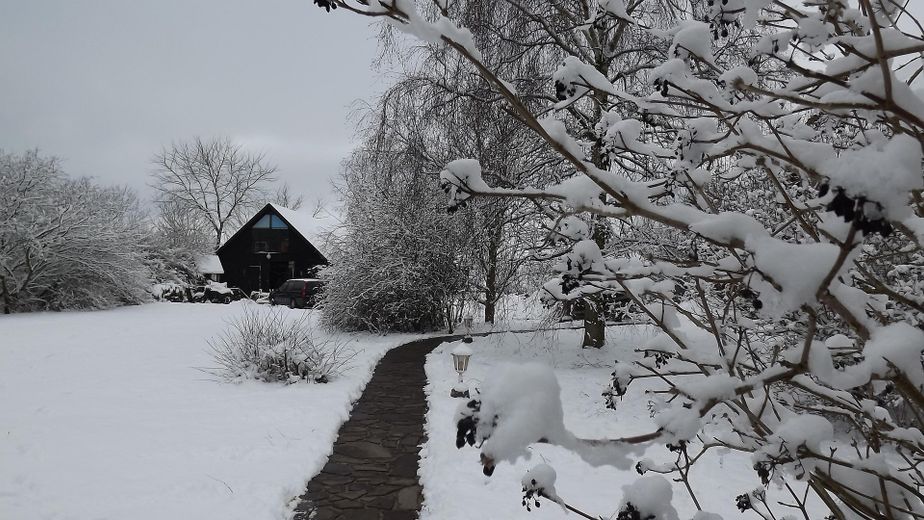 Haus, Bauernhaus, Landhaus, ländliches Idyll in ruhiger Lage. Ein Landhaus , das die Seele berührt – Winterlandschaft