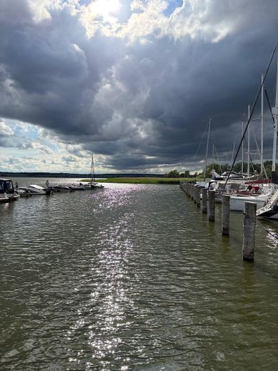 Nur wenige Schritte zum Wasser – Zwei Wohnungen oder ein Zuhause mit vielen Möglichkeiten – Foto 25