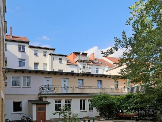(EF1153_M) Jena: Zentrum, kleine kunstvoll möblierte Wohnung mit Freisitz im ruhigen Innenhof, Reinigung inkl. – Foto 1