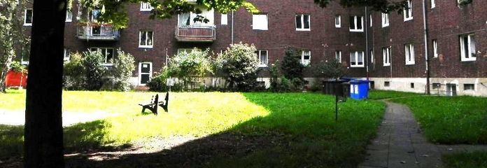 Grünanlage hinter dem Haus