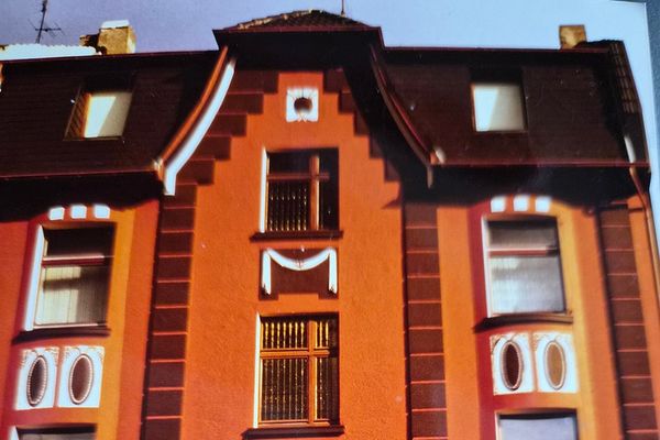 गेल्सेनकिर्चेन में बहु-परिवार आवासीय भवन