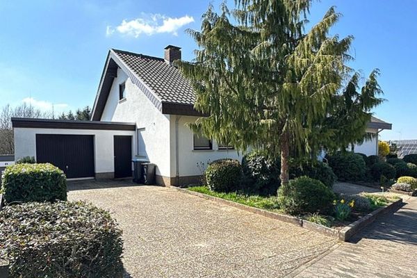Vrijstaand eengezinswoning met zelfstandige woonruimte in een gewilde locatie