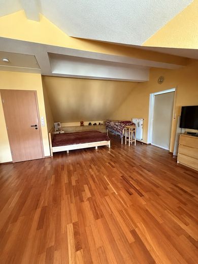 Affascinante, spaziosa casa unifamiliare in posizione centrale a 65779 Kelkheim Münster – Dachgeschoss 1.1