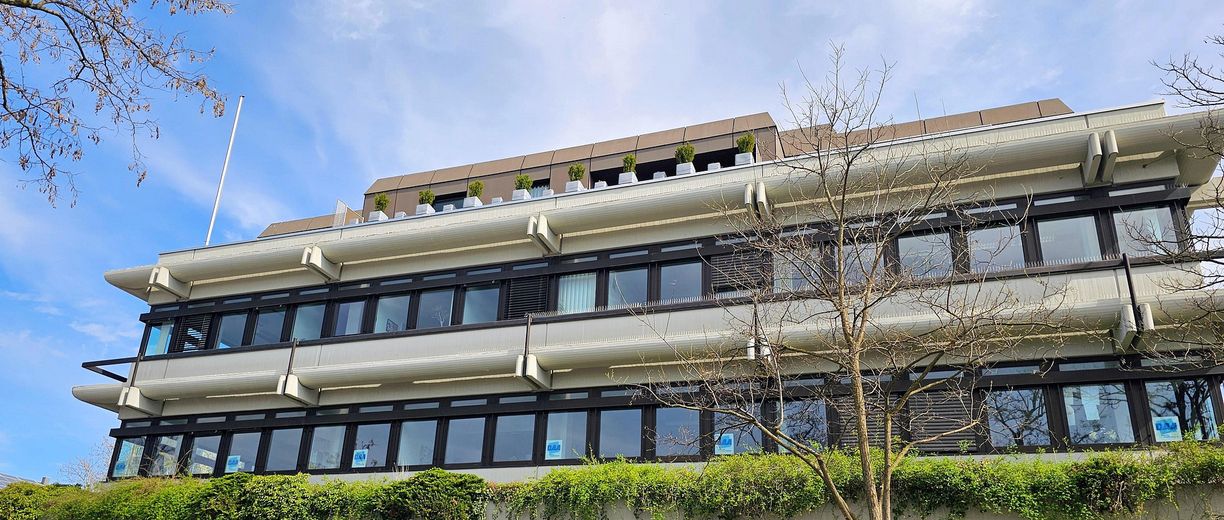 Zentrumsnahe, hochwertige, helle und ruhige 2 Zimmer Penthouse - Wohnung mit Aufzug – Aussenansicht