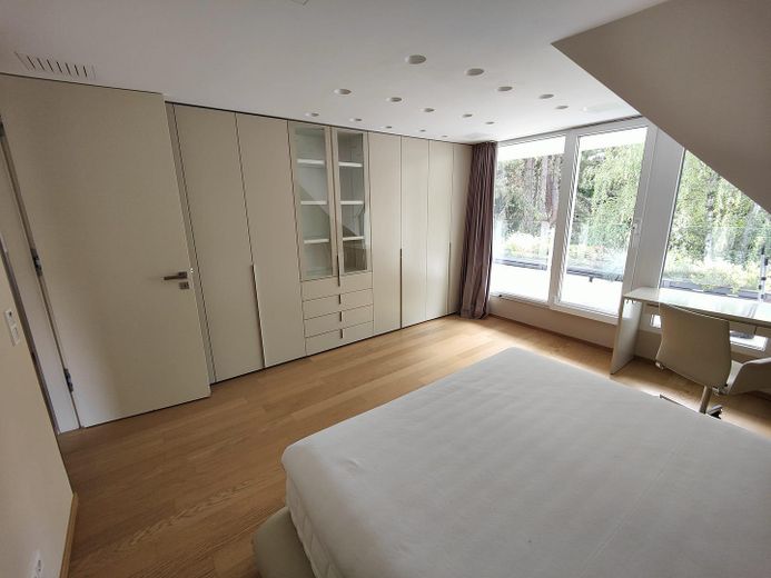 Designer Maisonette-Wohnung nähe Zoopark mit Blick ins Grüne, Fussbodenheizung, Kamin, Terrasse – Kinderzimmer